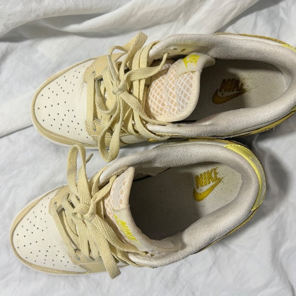 Nike Women’s Low Dunk Lemon Drop 7.5 - Picture 6 of 6
